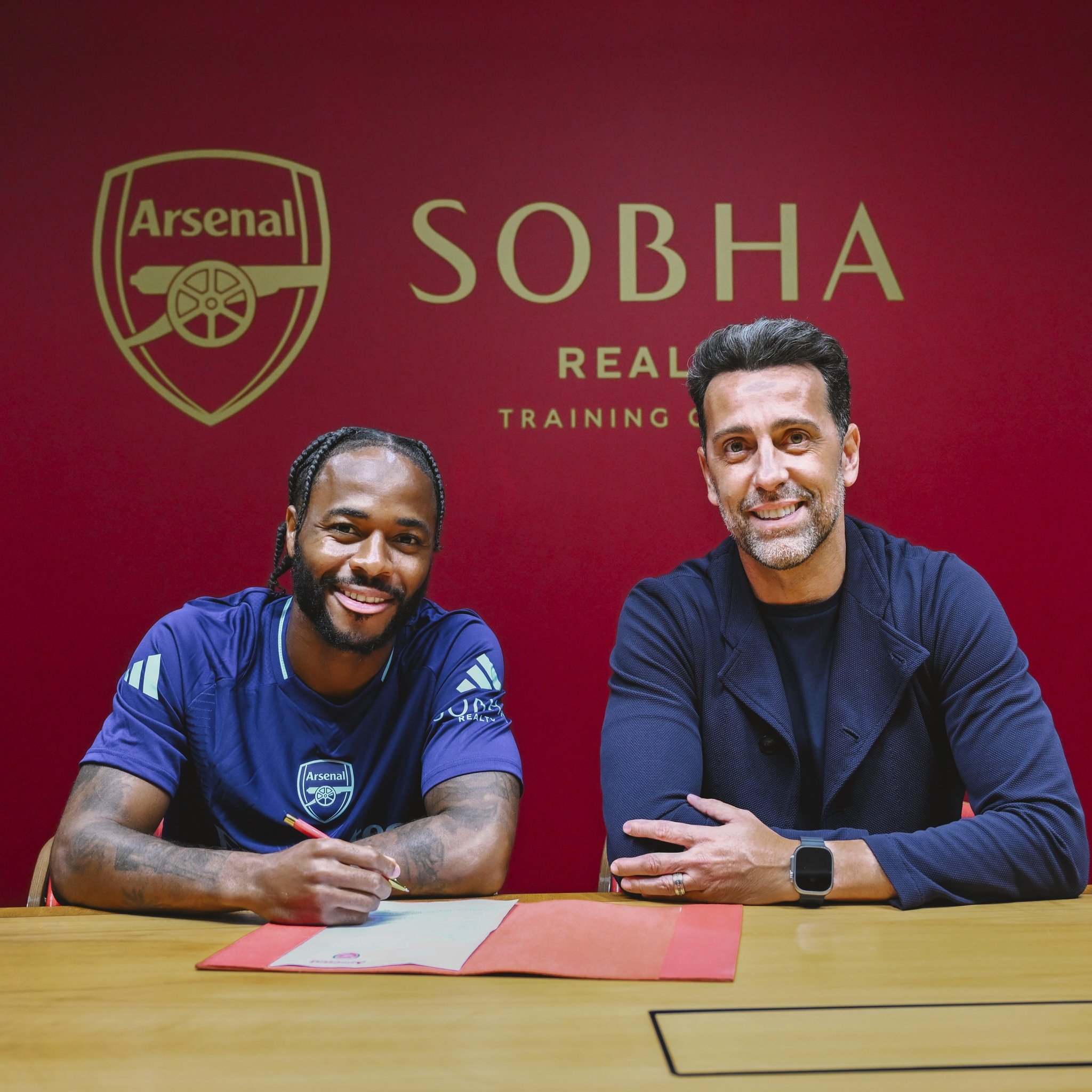 Sterling, next to ED in his bid with Arsenal