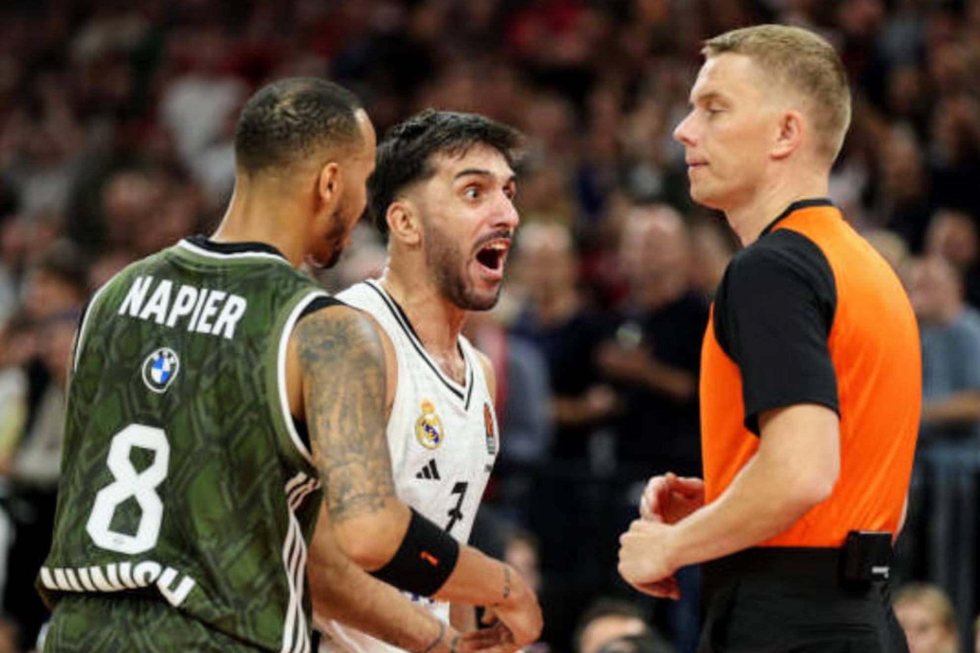 Facundo Campazzo protests against one of the referees.