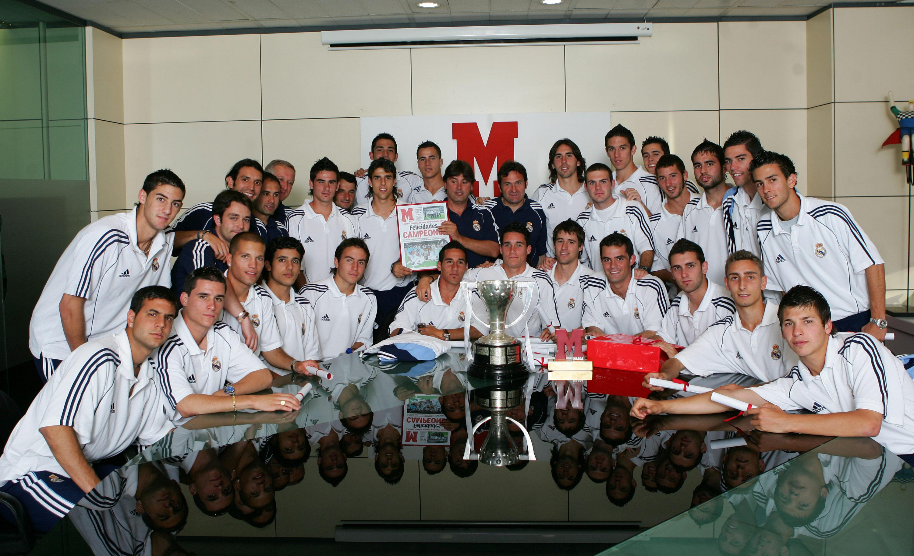 Visiting the brand of Real Madrid Juvenil-20060510