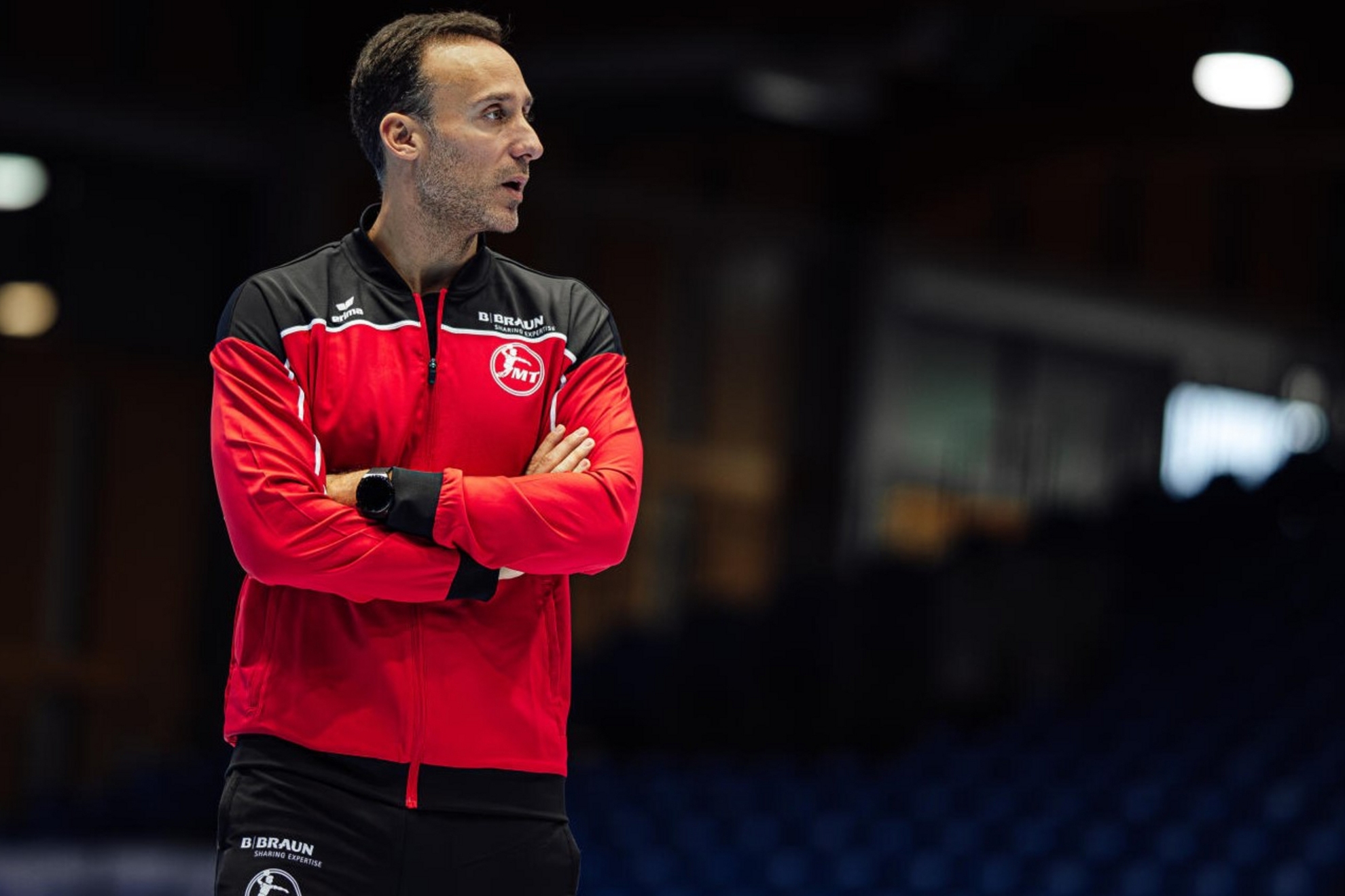 El técnico español del Melsungen, Roberto Gª Parrondo.