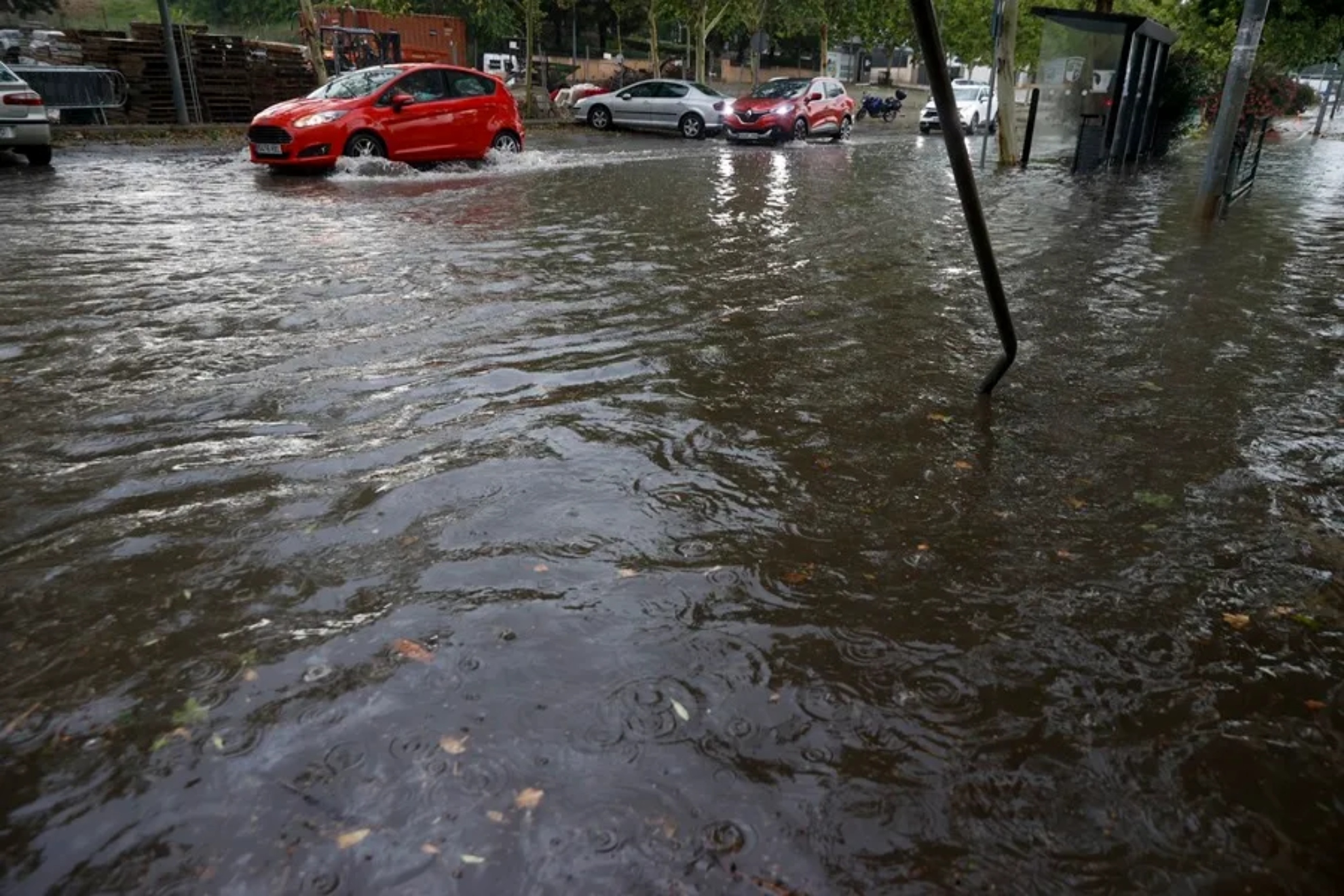 Emmet raises the warning to the red level for heavy rains in Valencia and adds to the M