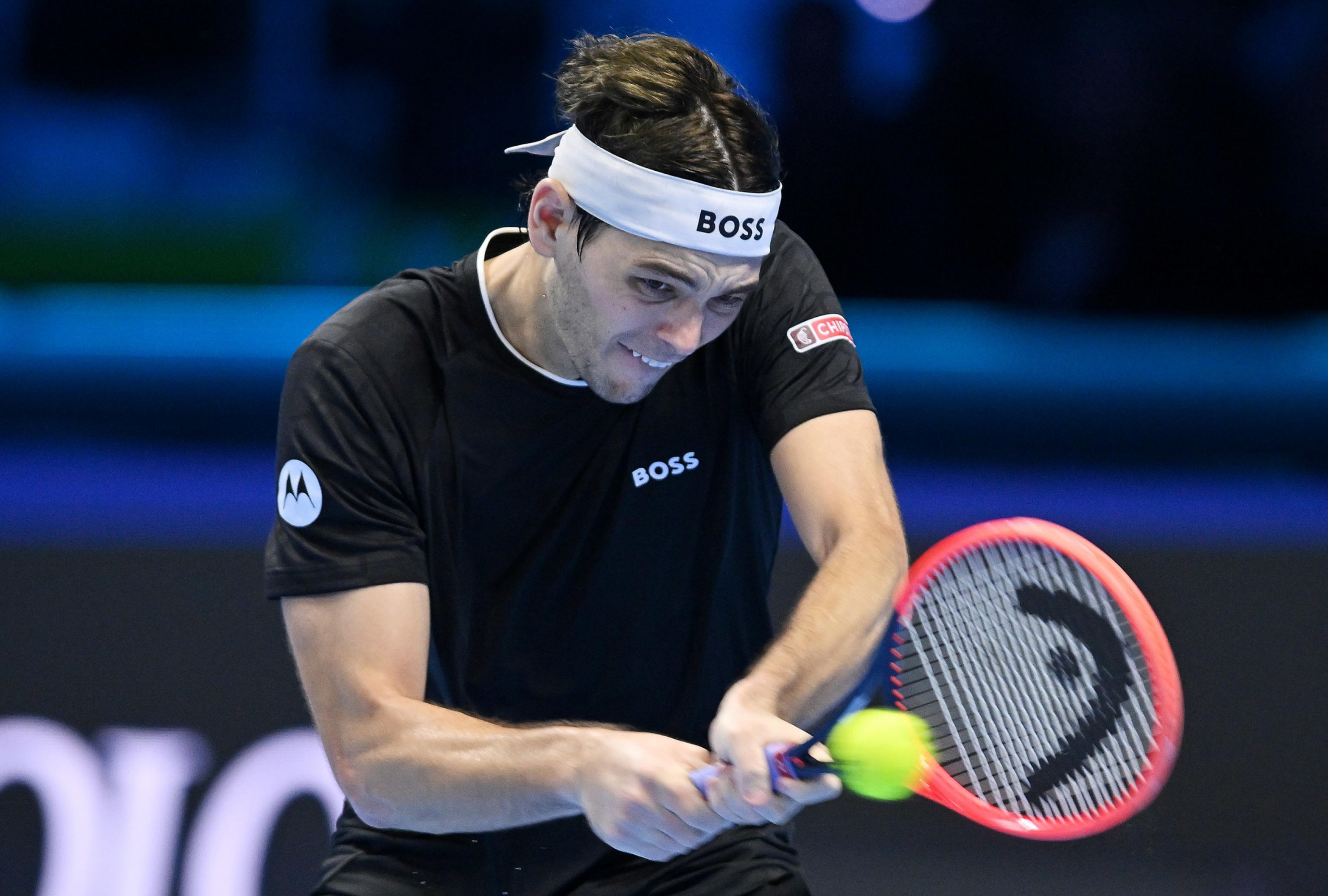 Turin (Italy), 10/11/2024.- Taylor Fritz of the USA plays his first match against Daniil Medvedev of Russia during the ATP Finals 2024 in Turin, Italy, November 10, 2024. (Tennis, Italy, Russia) Efe / EBA / Alessandro Di Marco